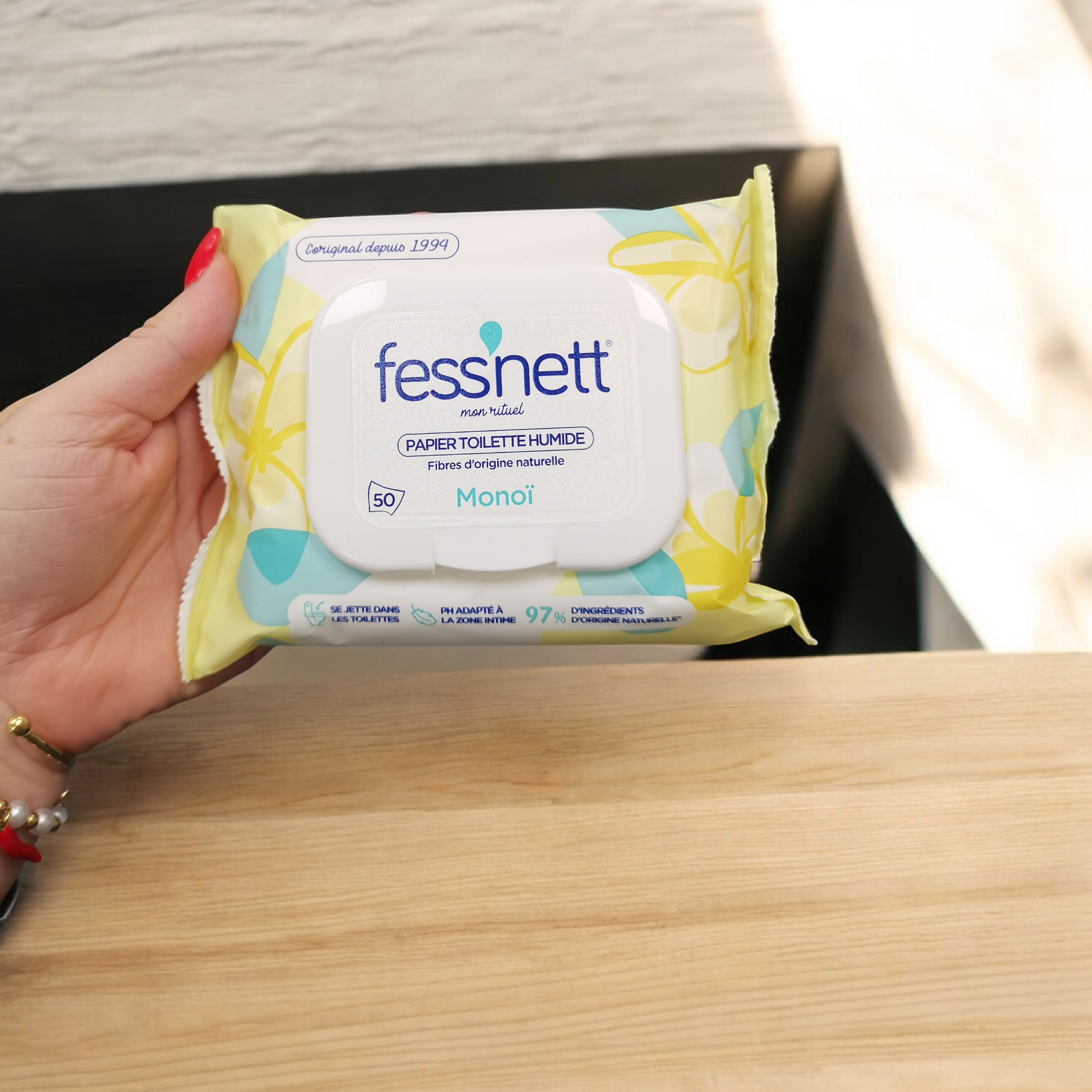Papier Toilette Humide Jetable Parfum Monoï - Fibre Végétale Écologique